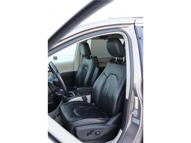2017 Chrysler Pacifica Touring-L Plus (Stk: PO85709) in London - Image 14 of 38
