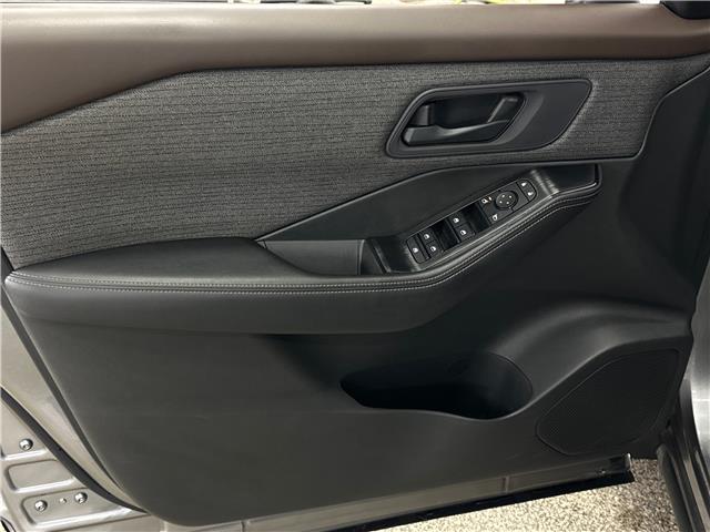 2022 Nissan Rogue S (Stk: 43296J) in Belleville - Image 13 of 24