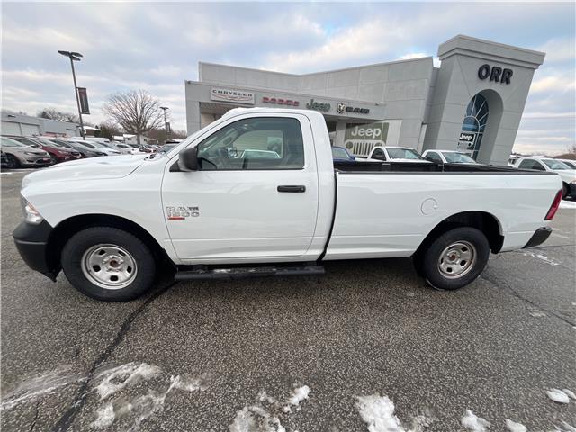 2022 RAM 1500 Classic Tradesman (Stk: 22-990L) in Sarnia - Image 2 of 10 2022 RAM 1500 Classic Tradesman (Stk: 22-990L) in Sarnia - Image 2 of 10