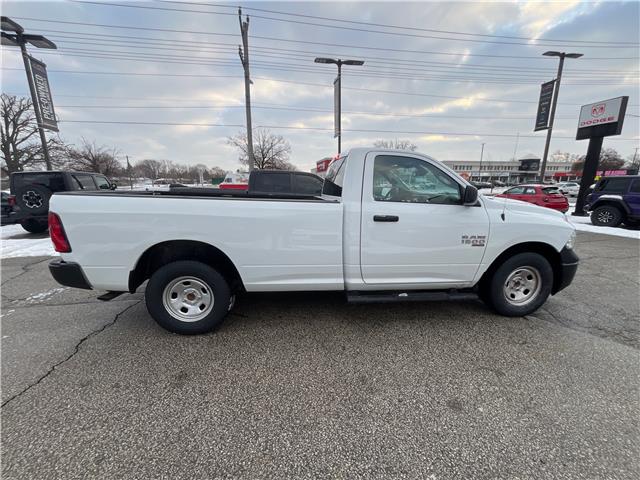 2022 RAM 1500 Classic Tradesman (Stk: 22-990L) in Sarnia - Image 4 of 10 2022 RAM 1500 Classic Tradesman (Stk: 22-990L) in Sarnia - Image 4 of 10
