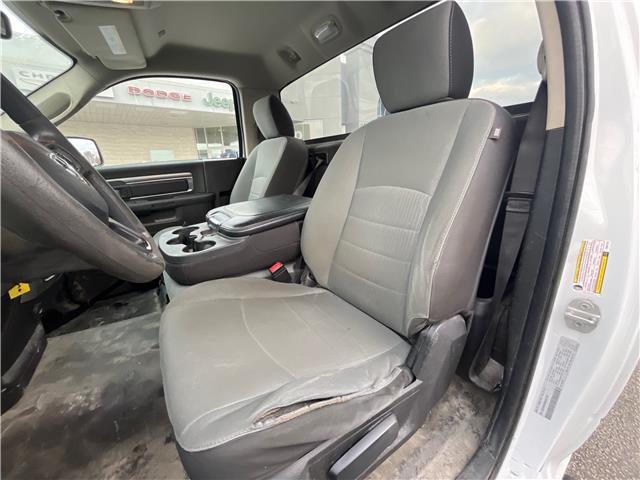 2022 RAM 1500 Classic Tradesman (Stk: 22-990L) in Sarnia - Image 7 of 10 2022 RAM 1500 Classic Tradesman (Stk: 22-990L) in Sarnia - Image 7 of 10