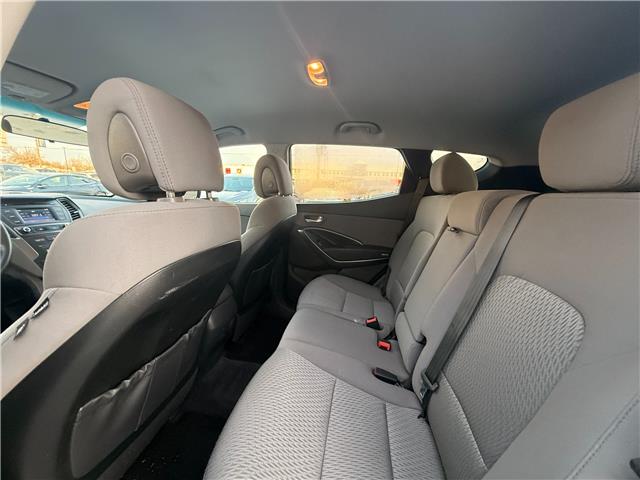 2017 Hyundai Santa Fe Sport 2.4 Base in Sarnia - Image 21 of 22