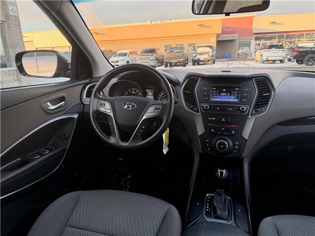 2017 Hyundai Santa Fe Sport 2.4 Base in Sarnia - Image 12 of 22