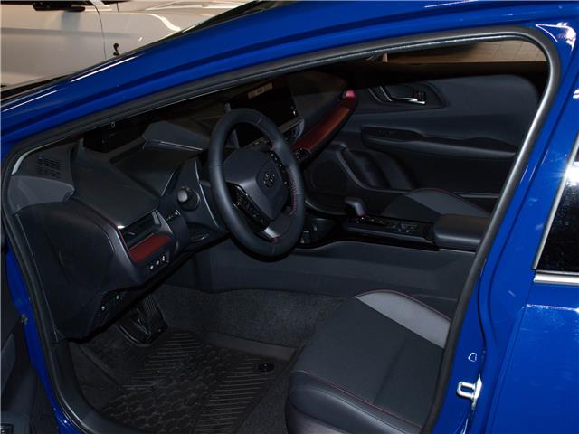 2026 Toyota Prius Plug-In Hybrid XSE (Stk: 26528) in Kingston - Image 12 of 15