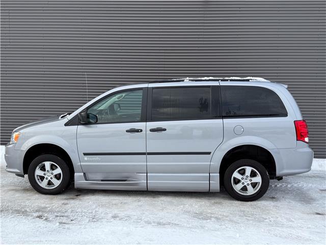 2013 Dodge Grand Caravan SE/SXT (Stk: UM042) in London - Image 3 of 27