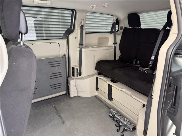 2013 Dodge Grand Caravan SE/SXT (Stk: UM042) in London - Image 11 of 27