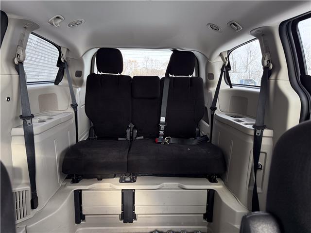 2013 Dodge Grand Caravan SE/SXT (Stk: UM042) in London - Image 14 of 27
