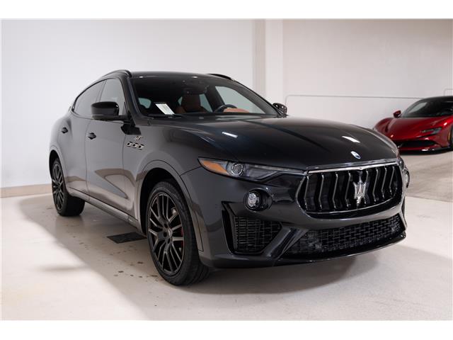2022 Maserati Levante GT (Stk: UC2240) in Calgary - Image 3 of 27 2022 Maserati Levante GT (Stk: UC2240) in Calgary - Image 3 of 27
