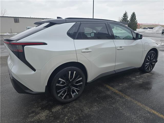 2026 Toyota bZ Limited (Stk: 3404) in Sarnia - Image 4 of 10