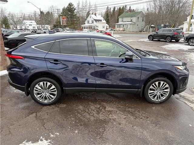 2022 Toyota Venza XLE (Stk: A-098251) in Moncton - Image 7 of 20