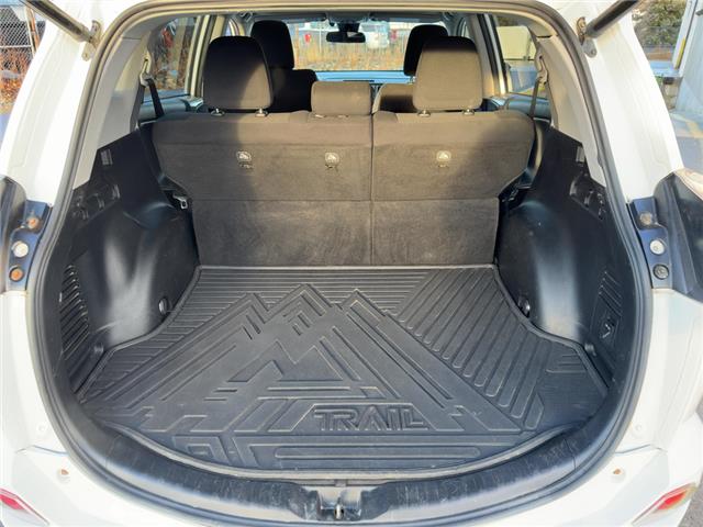 2018 Toyota RAV4 XLE (Stk: R4537A) in Kamloops - Image 12 of 25