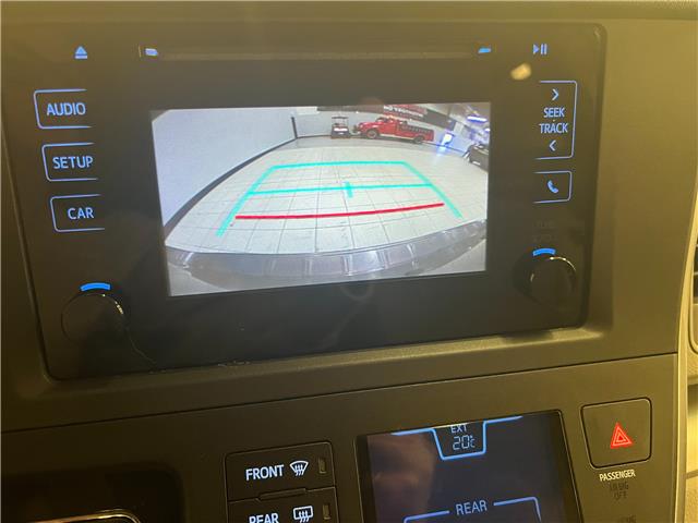 2015 Toyota Sienna Base (Stk: R187780A) in Courtenay - Image 16 of 17