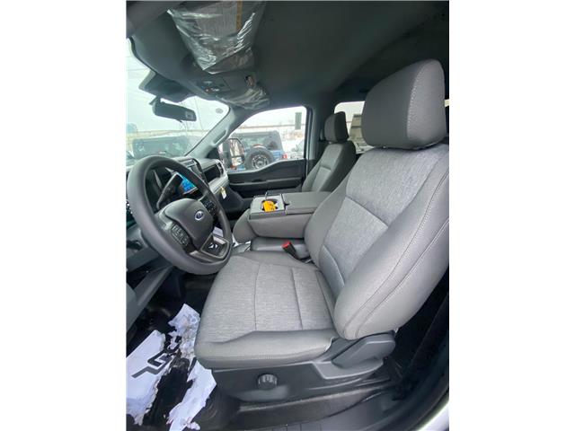 2026 Ford F-550 Chassis  (Stk: 2600480) in Ottawa - Image 7 of 23