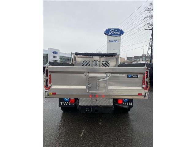 2026 Ford F-550 Chassis  (Stk: 2600530) in Ottawa - Image 5 of 16