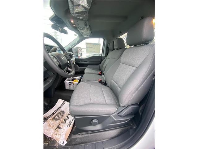 2026 Ford F-550 Chassis  (Stk: 2600530) in Ottawa - Image 7 of 16