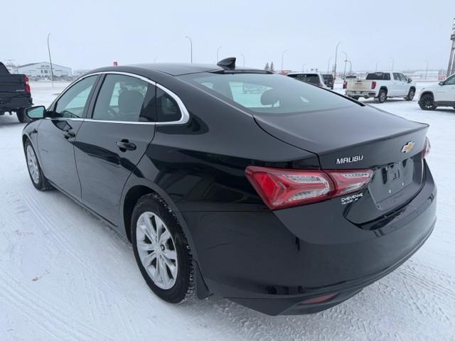 2019 Chevrolet Malibu LT (Stk: 24322B) in Melfort - Image 2 of 12