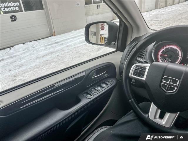 2017 Dodge Grand Caravan Crew (Stk: 850) in Kitchener - Image 15 of 23
