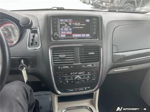 2017 Dodge Grand Caravan Crew (Stk: 850) in Kitchener - Image 17 of 23