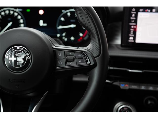2023 Alfa Romeo Tonale Veloce (Stk: 23089D) in London - Image 15 of 32