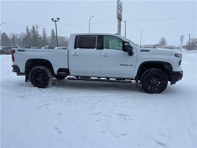 2025 Chevrolet Silverado 2500HD  (Stk: 26T119A) in Wadena - Image 3 of 10