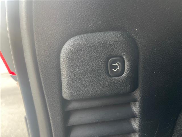 2017 Jeep Grand Cherokee Overland (Stk: J607043) in Scarborough - Image 10 of 26