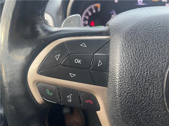 2017 Jeep Grand Cherokee Overland (Stk: J607043) in Scarborough - Image 17 of 26