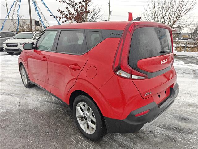 2022 Kia Soul EX in Ottawa - Image 2 of 28