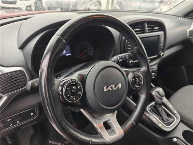2022 Kia Soul EX in Ottawa - Image 7 of 28