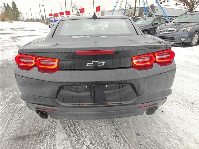 2019 Chevrolet Camaro 1LT in Ottawa - Image 4 of 24