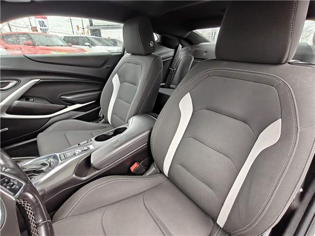 2019 Chevrolet Camaro 1LT in Ottawa - Image 13 of 24