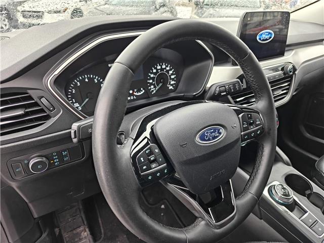 2022 Ford Escape SEL in Ottawa - Image 16 of 35