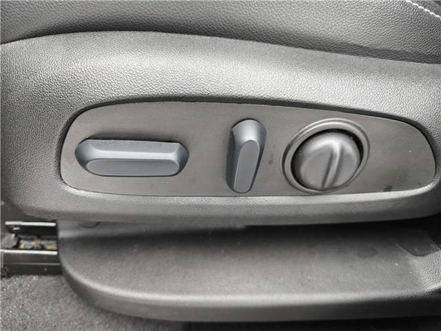 2023 GMC Terrain SLT in Ottawa - Image 12 of 39