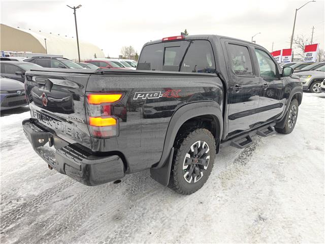 2023 Nissan Frontier PRO-4X in Ottawa - Image 7 of 40