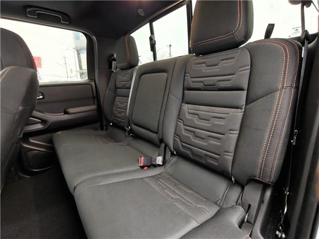 2023 Nissan Frontier PRO-4X in Ottawa - Image 22 of 40