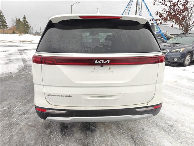 2022 Kia Carnival LX+ in Ottawa - Image 4 of 29 2022 Kia Carnival LX+ in Ottawa - Image 4 of 29