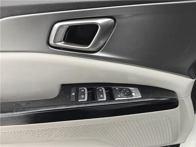 2022 Kia Carnival LX+ in Ottawa - Image 12 of 29 2022 Kia Carnival LX+ in Ottawa - Image 12 of 29