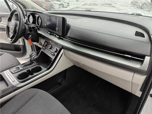 2022 Kia Carnival LX+ in Ottawa - Image 28 of 29 2022 Kia Carnival LX+ in Ottawa - Image 28 of 29