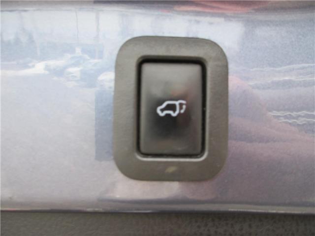 2017 Toyota Highlander Limited (Stk: 26054A) in Peterborough - Image 6 of 32