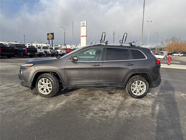 2018 Jeep Cherokee North (Stk: X038196O) in Cranbrook - Image 2 of 17