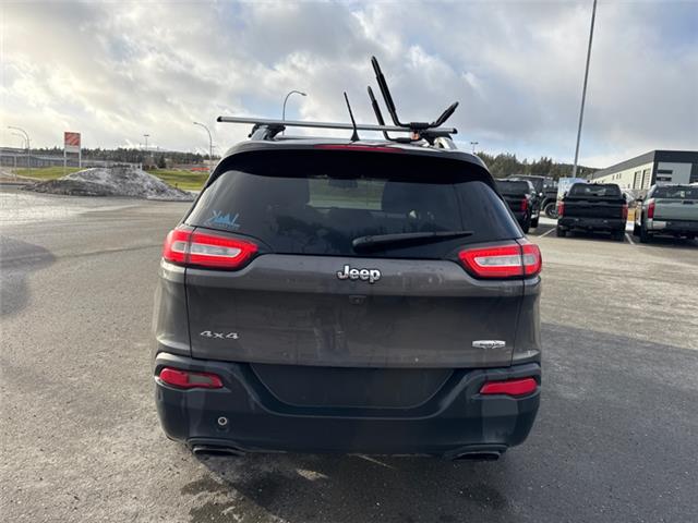 2018 Jeep Cherokee North (Stk: X038196O) in Cranbrook - Image 4 of 17