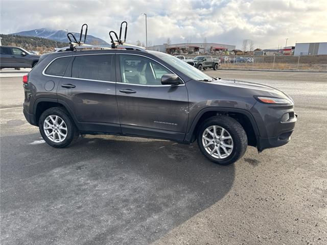 2018 Jeep Cherokee North (Stk: X038196O) in Cranbrook - Image 7 of 17