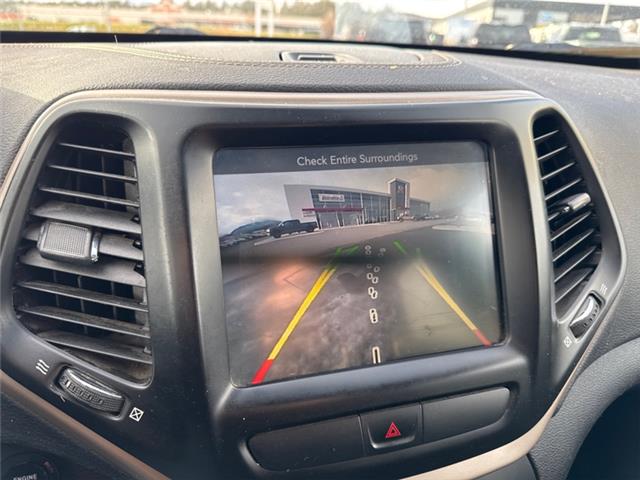 2018 Jeep Cherokee North (Stk: X038196O) in Cranbrook - Image 14 of 17