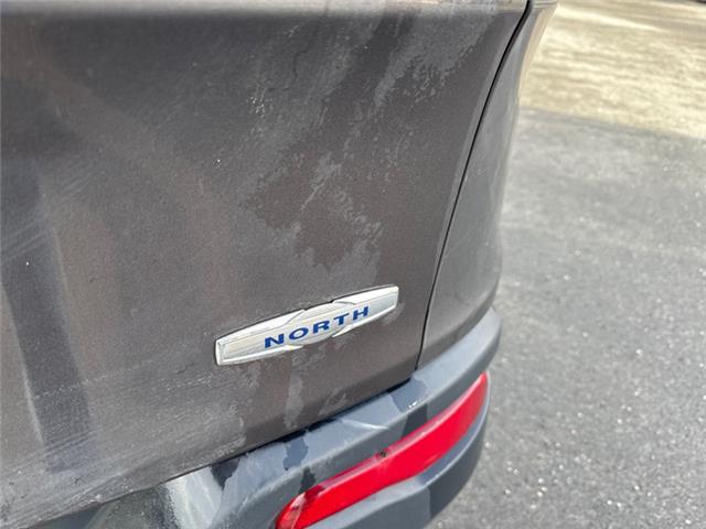 2018 Jeep Cherokee North (Stk: X038196O) in Cranbrook - Image 16 of 17