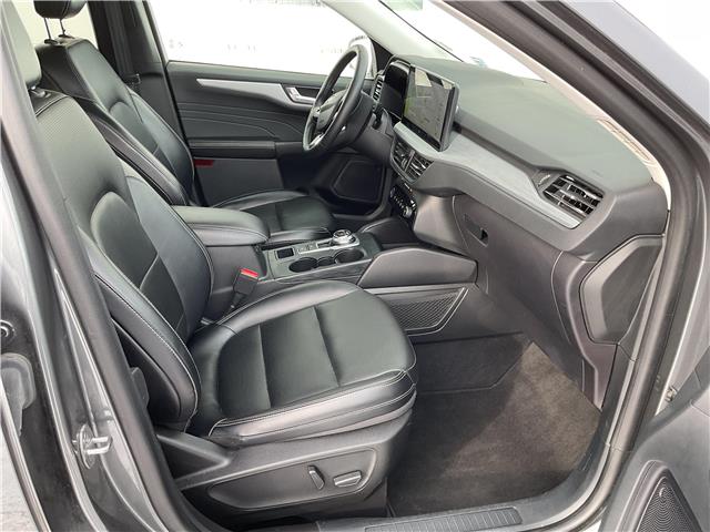 2023 Ford Escape Platinum (Stk: 251635) in North Bay - Image 9 of 21
