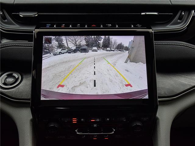 2023 Jeep Grand Cherokee 4xe Overland (Stk: 25-0158DTC) in Toronto - Image 26 of 29