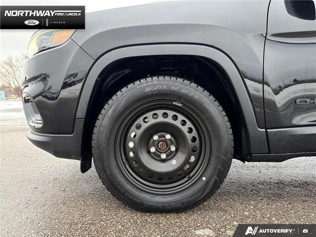 2022 Jeep Cherokee Altitude (Stk: 5MU2394A) in Brantford - Image 6 of 23