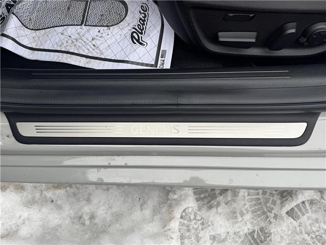 2025 Genesis G70 3.3T Sport (Stk: 16U101570) in Markham - Image 33 of 43