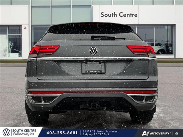 2023 Volkswagen Atlas Cross Sport 3.6 FSI Execline (Stk: SU7694) in Calgary - Image 5 of 18