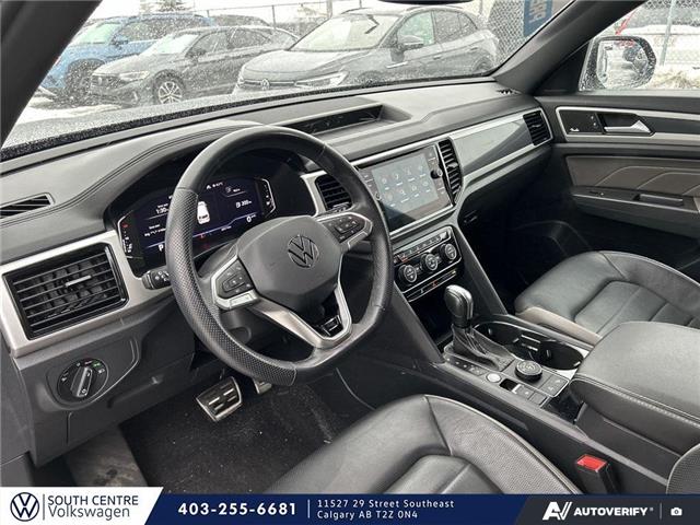 2023 Volkswagen Atlas Cross Sport 3.6 FSI Execline (Stk: SU7694) in Calgary - Image 7 of 18