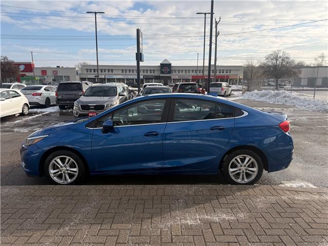 2016 Chevrolet Cruze LT Auto in Sarnia - Image 7 of 21